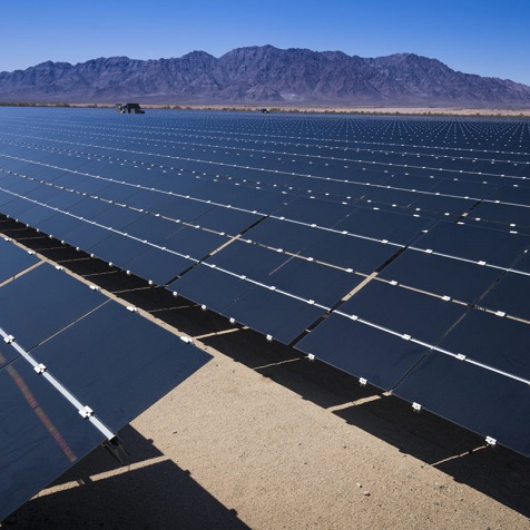 California trenger 10 GW solenergi i løpet av fem år, 57,5 ​​GW nye solenergi lagt til innen 2045
        