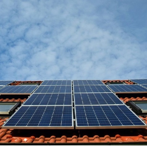 Største solenergi- og lagringsprosjekt i USA aktivert
        