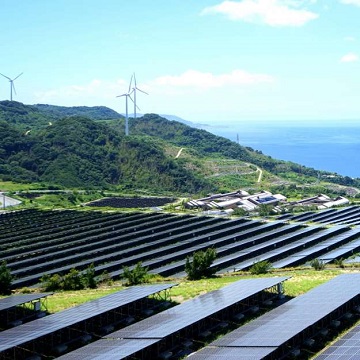 solenergi utgjør nå for en tredjedel av den globale kraftkapasiteten